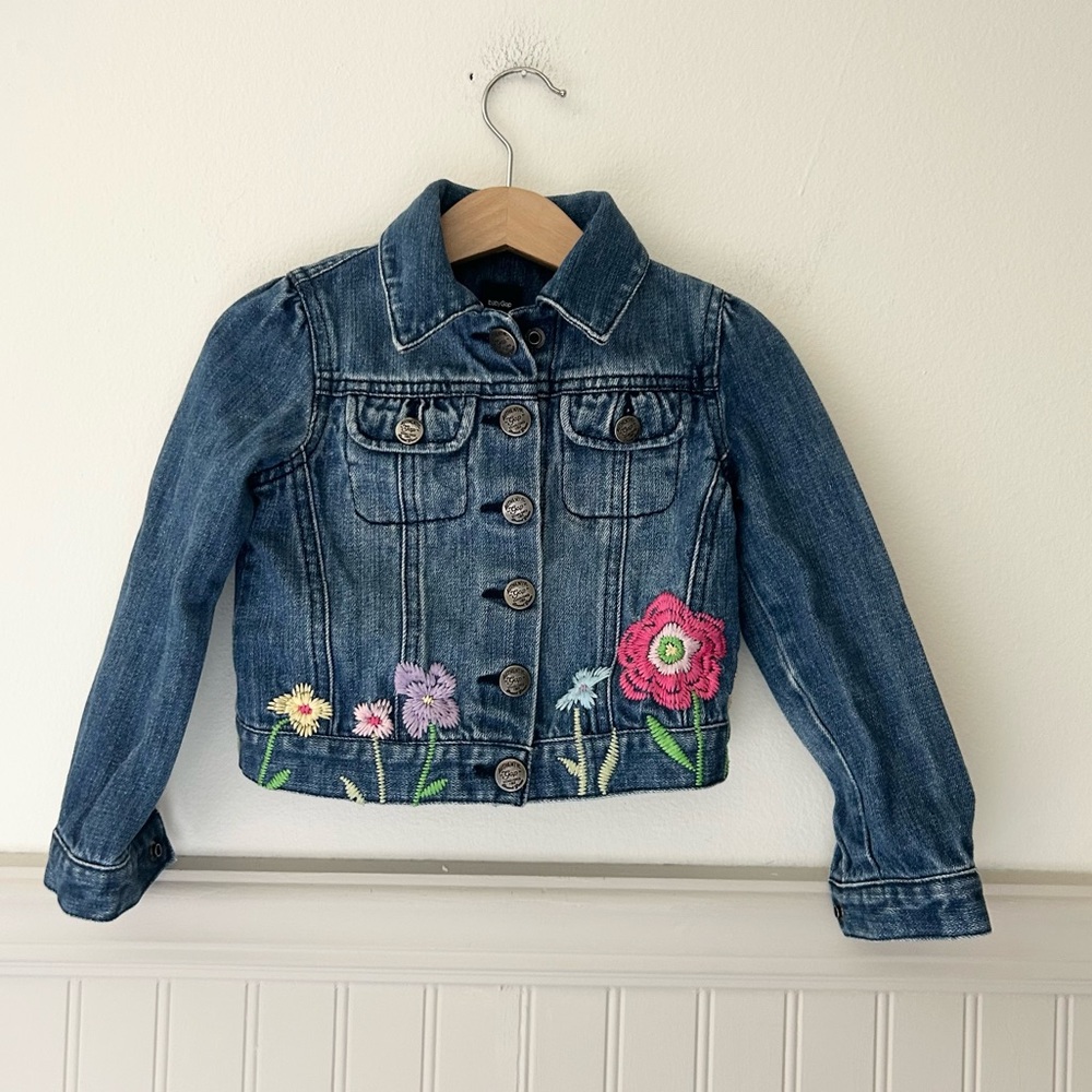 GAP Girls 3T Kids Blue Denim Jean Jacket with Floral Embroidered